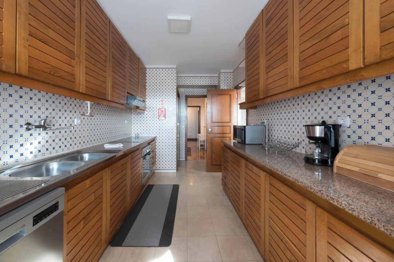 Lovelystay - Charming 3Br Flat W/ Free Parking In Devesas Віла-Нова-де-Гая Екстер'єр фото